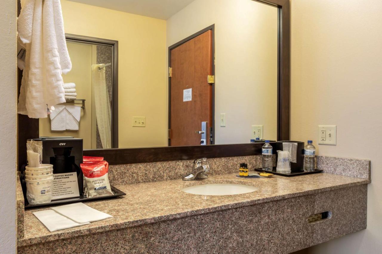 Best Western Plus Red River Inn Clarendon Εξωτερικό φωτογραφία