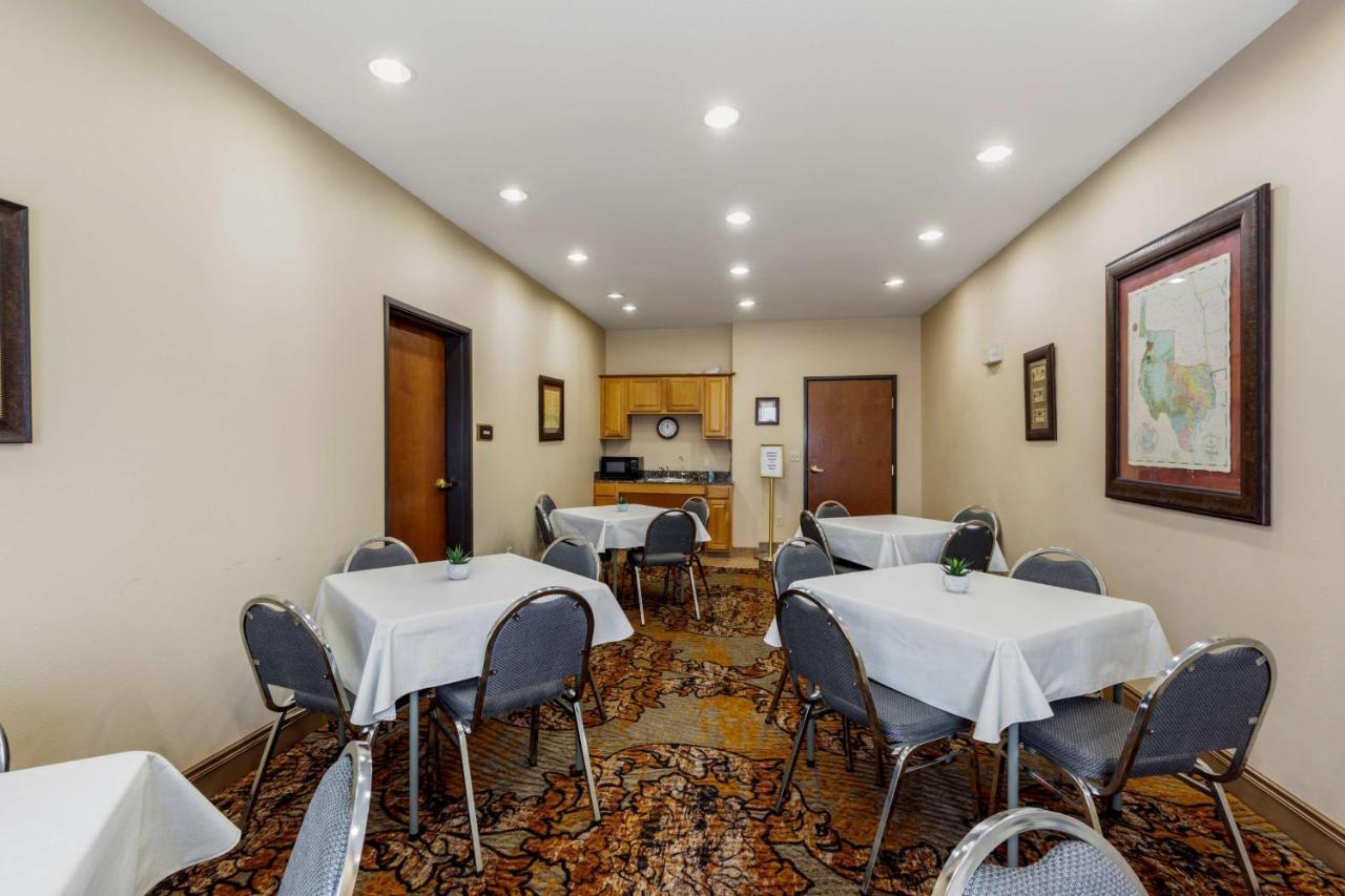 Best Western Plus Red River Inn Clarendon Εξωτερικό φωτογραφία